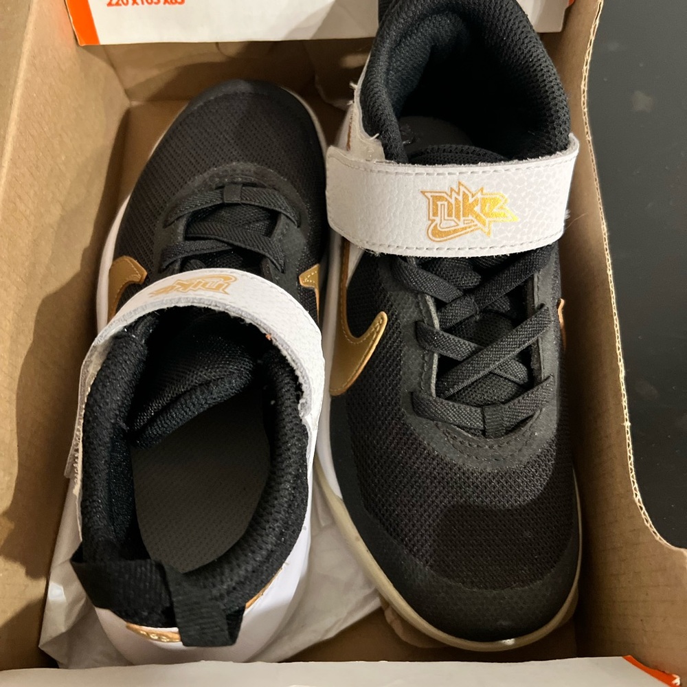 New kids Nikes